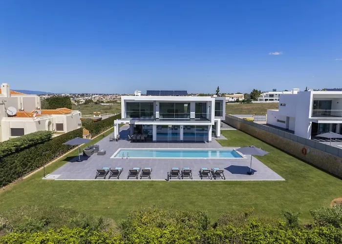 Villa Casa Gardenia By *